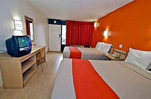 Hi - Wheel Flats Hotel 2*