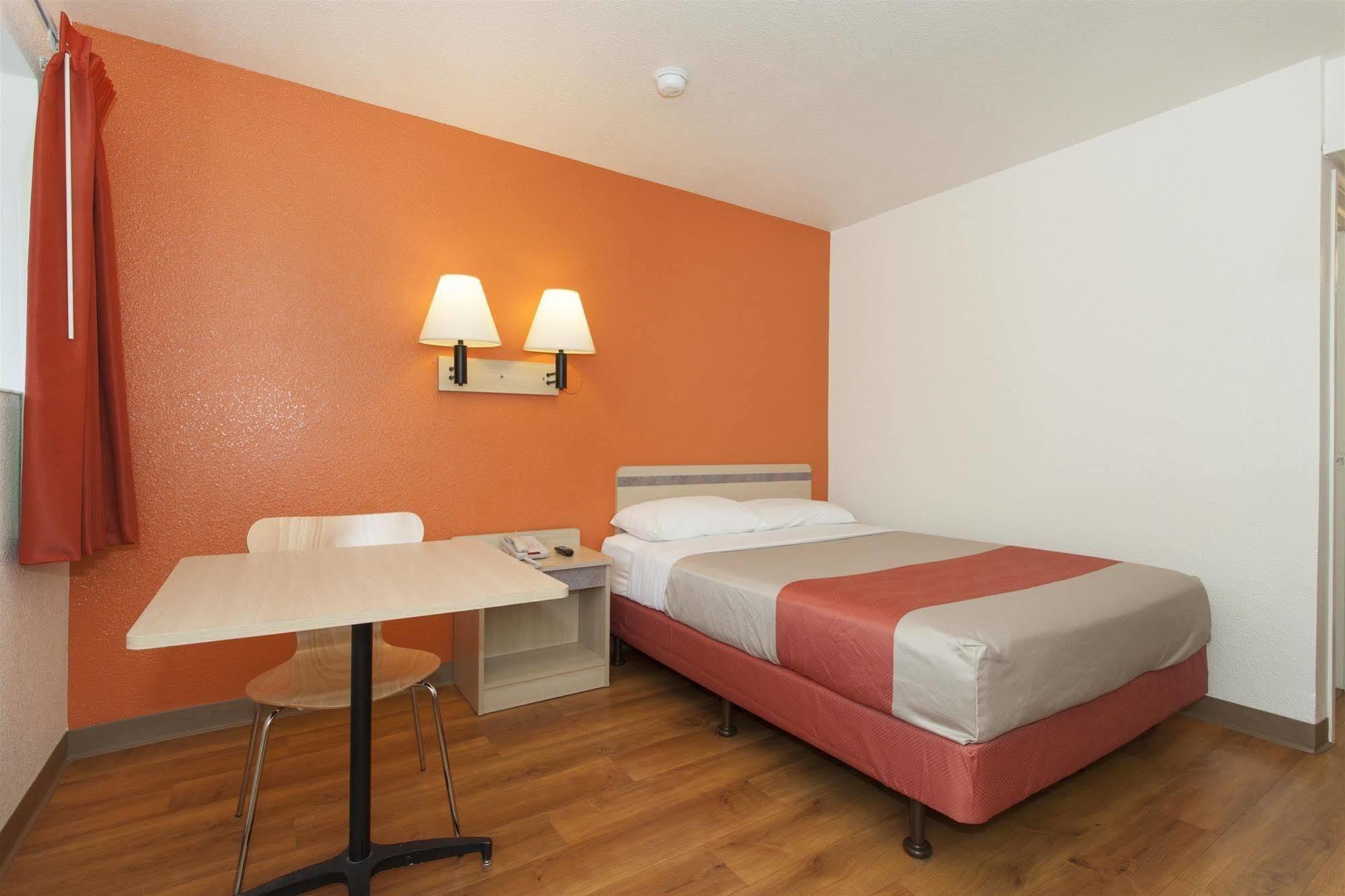 Hi - Wheel Flats Hotel Davis